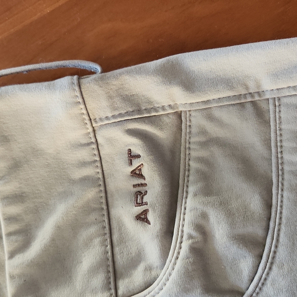 Ariat English Riding pants. Tan, sixe 26L. Gently used. Some marks on knee patch